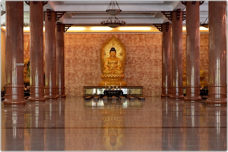  메단 불교사찰 (Maha Vihara Maitreya)