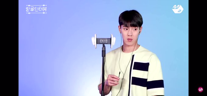 귀 청소 ASMR 해달라니까 본인 귀를 파버린 셔누 귀 청소 ASMR 해달라니까 본인 귀를 파버린 셔누