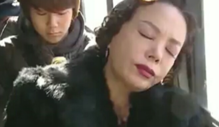 버스 성희롱남에게 사이다 날리는 김수미