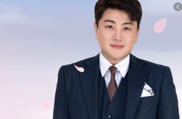  김호중, '평화음악회' 독보적인 성량+무대매너로 시선압도