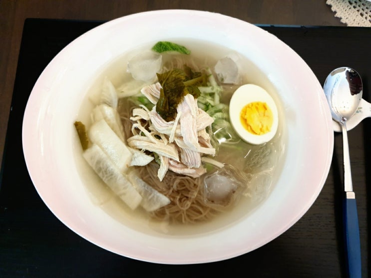  냉면만들기 ~ 닭고기 육수와 동치미로 이북식 냉면 만들기!!