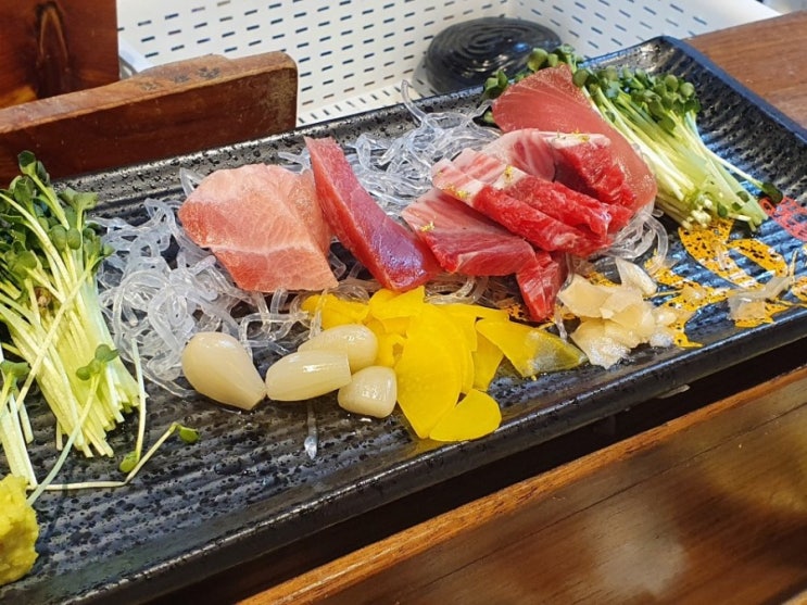 항상 붐비는 홍대 참치 명가 <키움참치> 항상 붐비는 홍대 참치 명가 <키움참치>