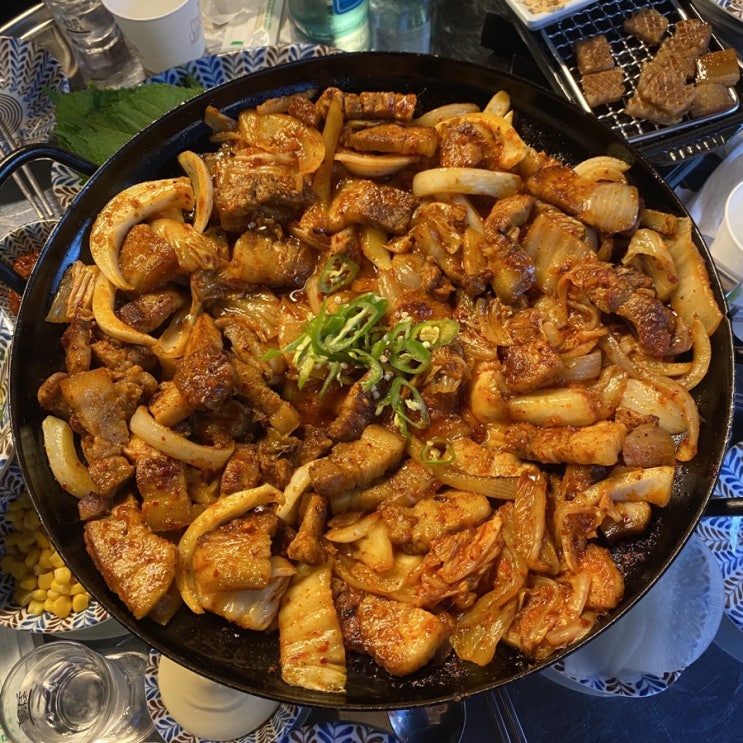  영등포 맛집 정통집 돼지김치구이는 여기가 찐이네