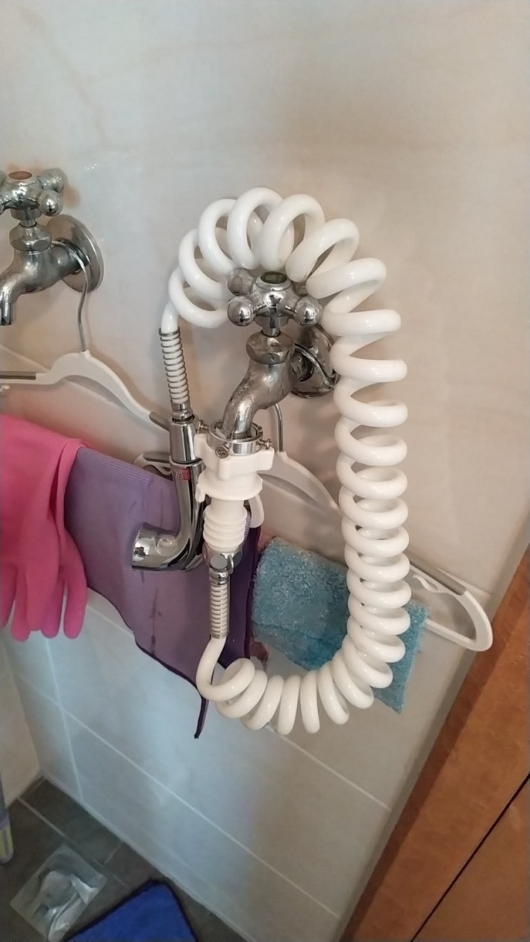  화장실 청소용 샤워건, 미니분사기 설치 셀프인테리어 DIY