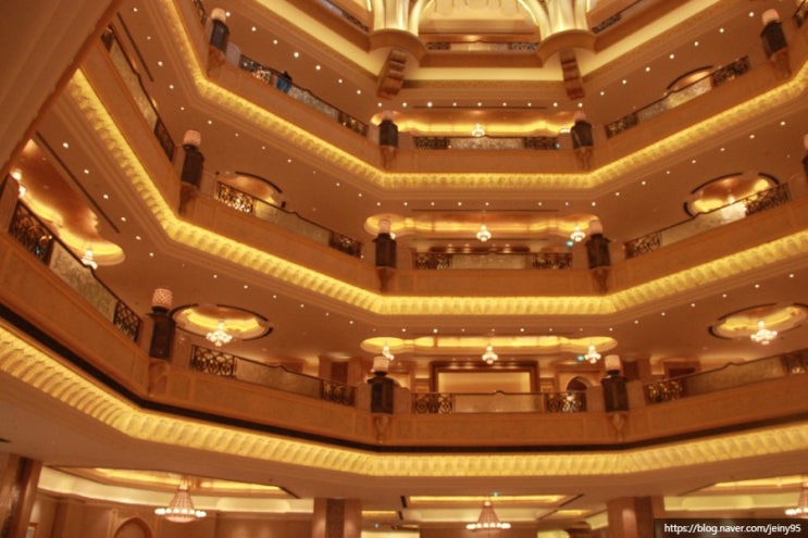  아름다운 궁전, 아부다비 Emirates Palace(=Qasr Al Watan) 블로그 씨의 질문
