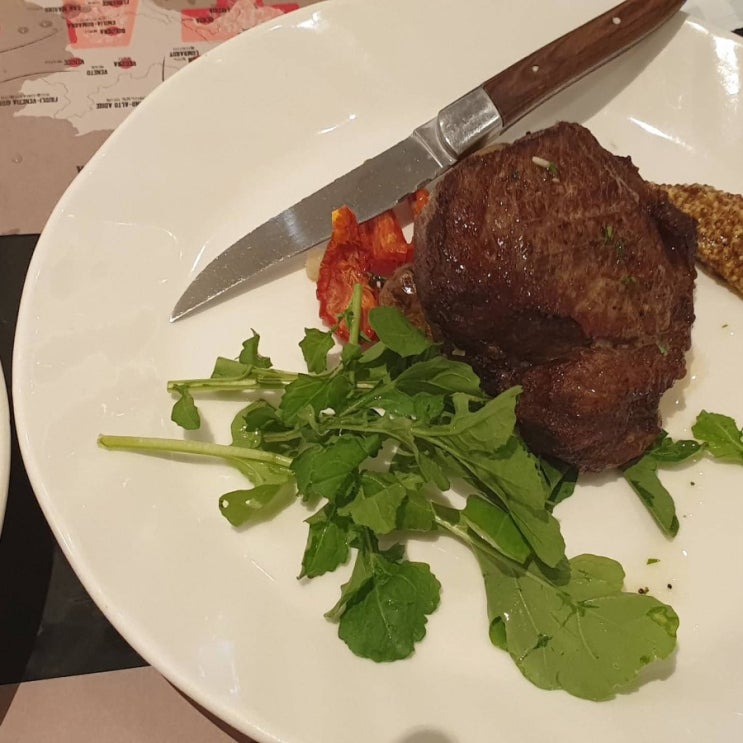  아이와 함께 맛점해요 더플레이스