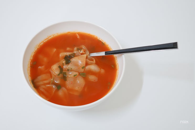  칠갑농산 매운맛 해물 수제비 / GS25