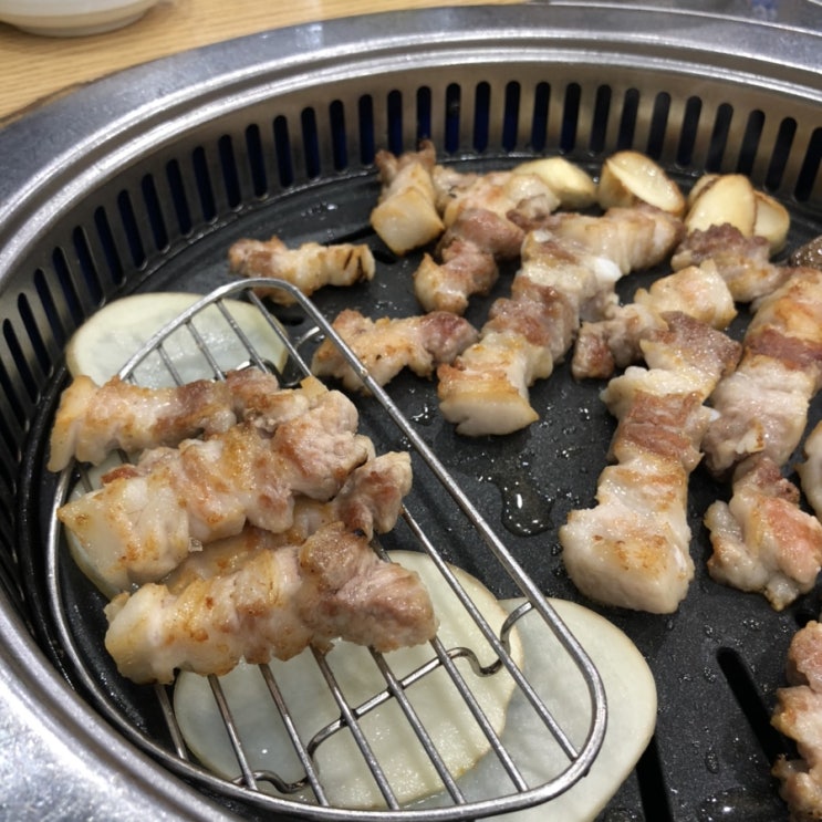  대구 진천 맛집 | 육즙 가득 삼겹살, 돼지만 왕소금구이