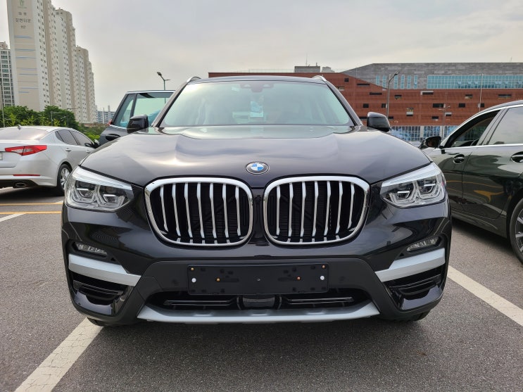 [X3 30e차량정보]X3 xdrive 30e xLine::블랙사파이어색상&모카시트::SUV의 PHEV 하이브리드::BMW백대파는백팀장