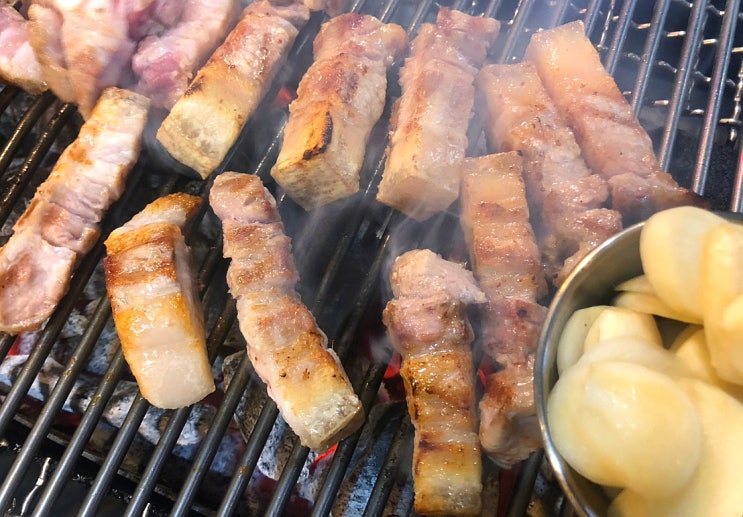  수원영통맛집 - 때지 이베리코목살 맛집