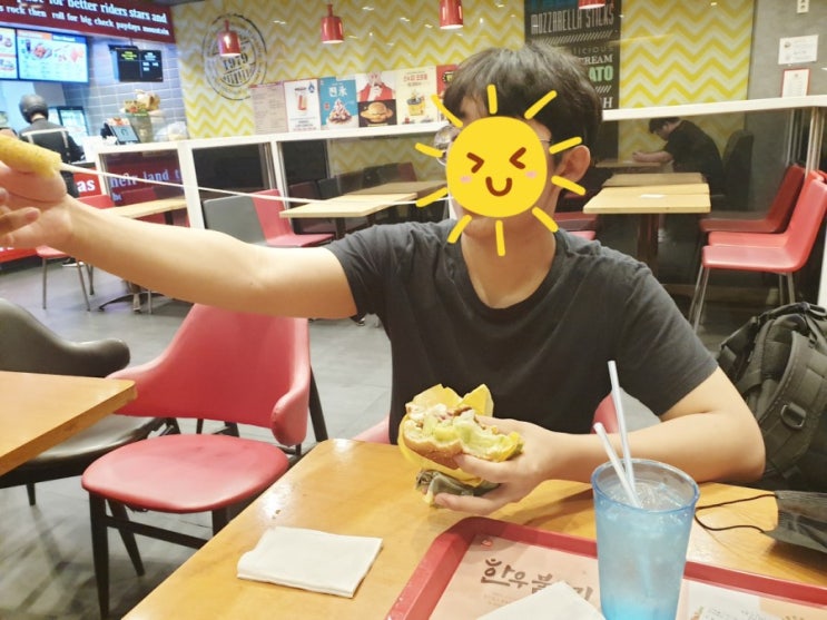 롯데리아에서 야식....아들꼬임에 넘어갔어ㅜㅜ