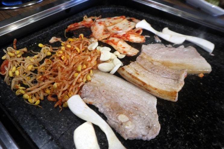  인천삼겹살맛집 연수동 돈마마생삼겹살 무한리필도 있다!