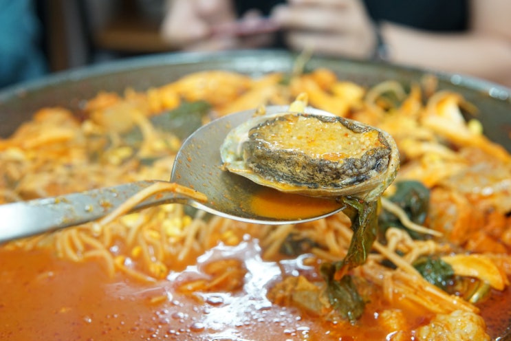  함덕 보말칼국수가 맛있는 친구테이블에서 .. 곱창전골