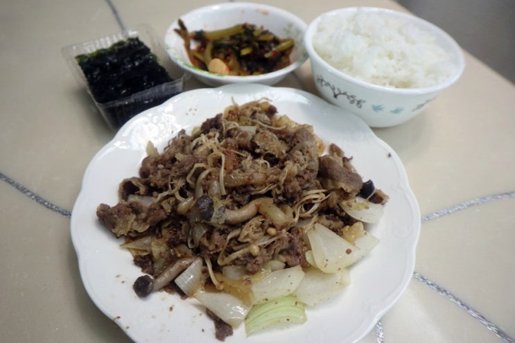  간편조리식품 옐로우샤크 수제불고기 존맛탱!