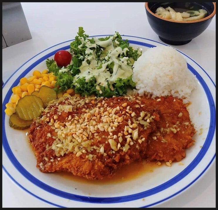  주부,청년 꾸준히 사랑받는  창업 돈까스맛집