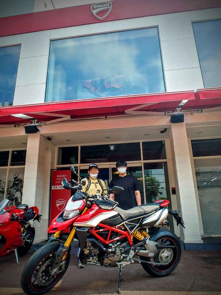 2020 하이퍼모타드 950 SP 신차출고 - HYPERMOTARD 950 SP
