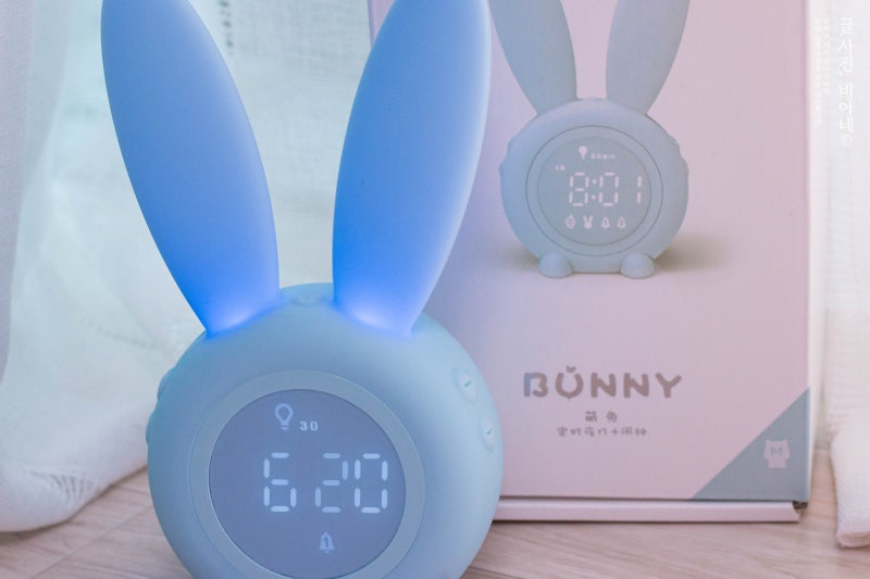 LED 무소음 탁상시계 조용한 알람으로 편안하게 일어나는 아침