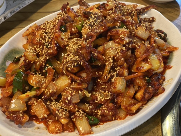  낙지볶음, 산낙지, 연포탕, 낙지전 이 모든 것이 단돈 16000원!! 을지로 맛집 유숙단부자낙지 강추