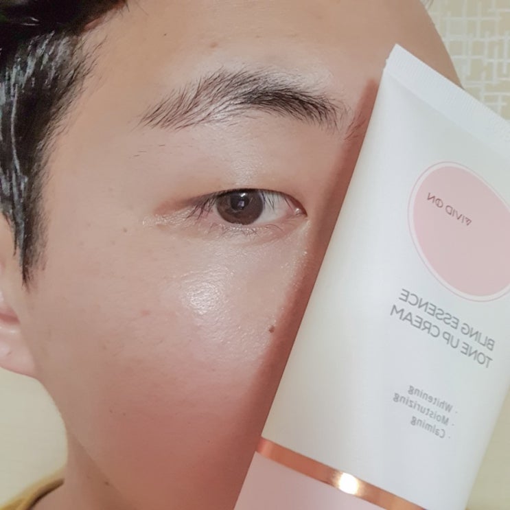 비비드온톤업크림 마스크에 묻어나지 않네요~ 마스크화장법으로 좋았어요!