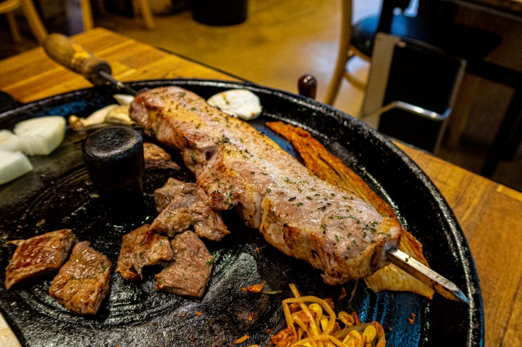  발산역 이색맛집, 삼겸살은 화덕고깃간에서!