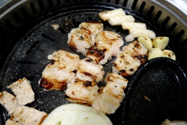 서면 양곱창 레전드 맛집 석화연, 맛에 분위기까지 챙긴 전포카페거리 감성 술집