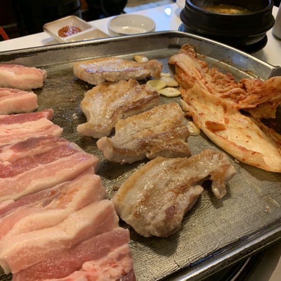  연남동 돈조세 내돈내산 솔직후기 저렴한 고기집