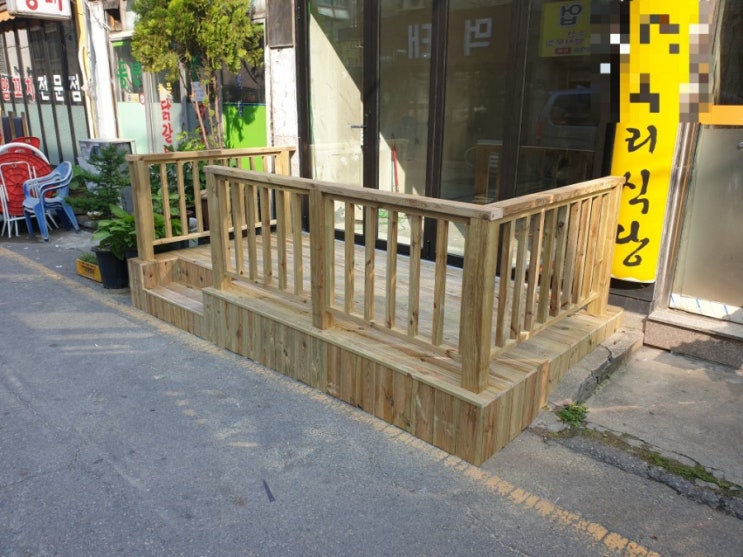  성남 상가 가벽  및 상가 데크 시공
