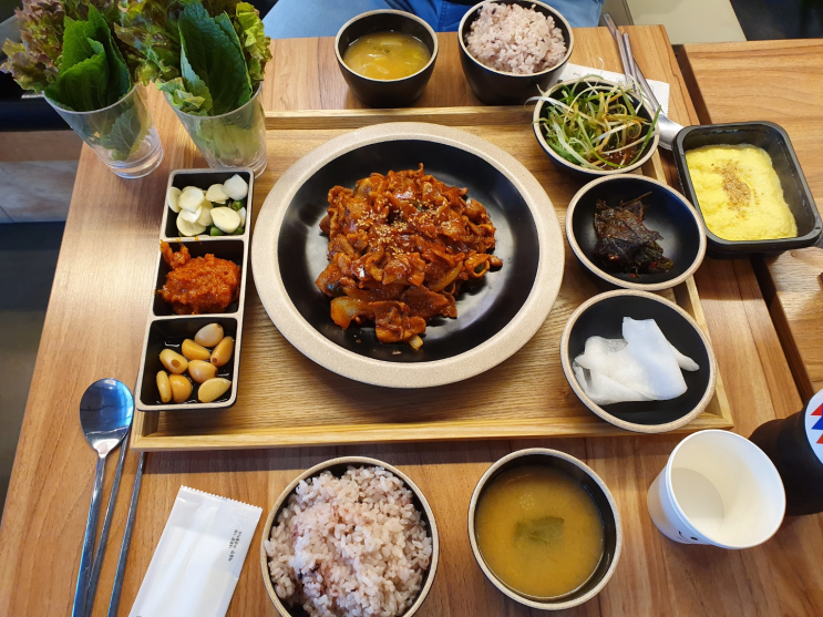 보쌈제복 구로디지털점 보쌈제복 구로디지털점