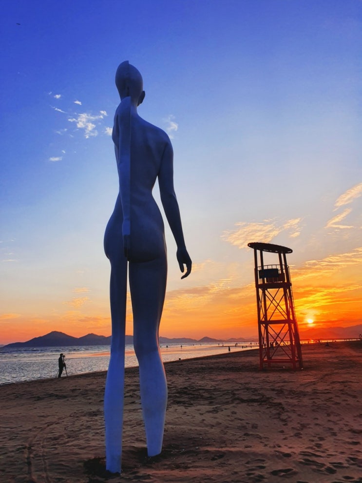  부산 바다중 일몰이 가장 아름다운 곳은 아마도 다대포 해수욕장일듯해요