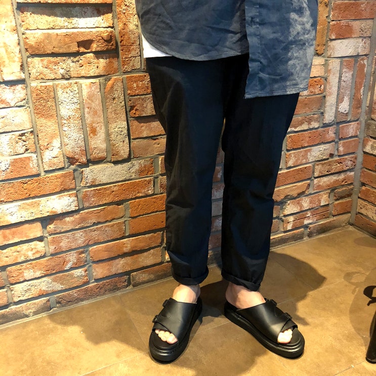  돔바 슬리퍼 샌들 푹신한 착화감에 키높이 효과까지!