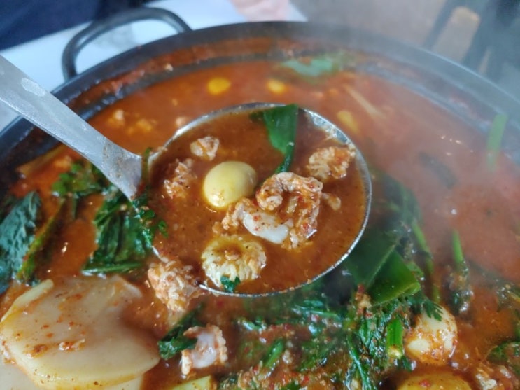 압구정로데오역 맛집/청담동 닭내장탕. 청담 형제 닭알탕 압구정로데오역 맛집/청담동 닭내장탕. 청담 형제 닭알탕
