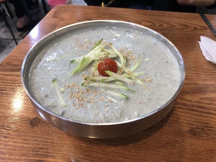  망원시장 홍두깨손칼국수 망원동 시원한 콩국수 칼국수 맛집