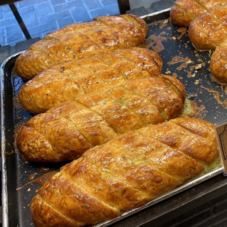  만동제과 마늘빵 촉촉함의 진리, 빵투어1탄