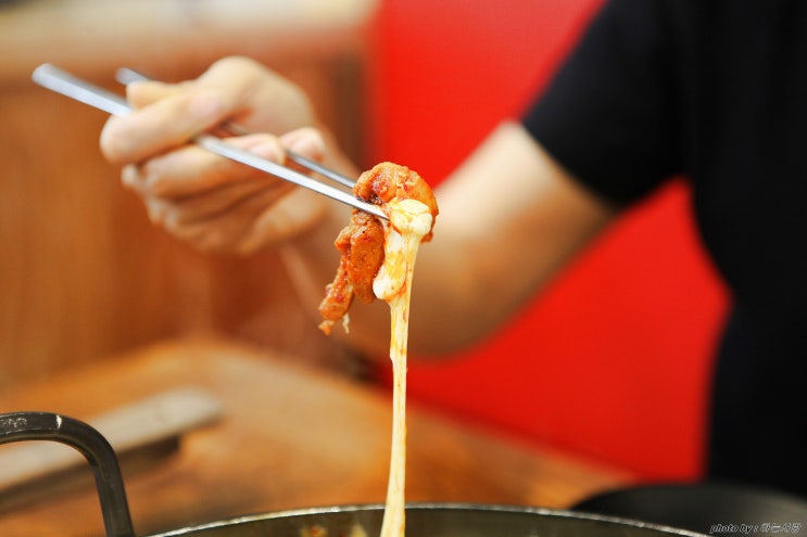  천안 모다아울렛 맛집 유가네닭갈비 치즈퐁닭.