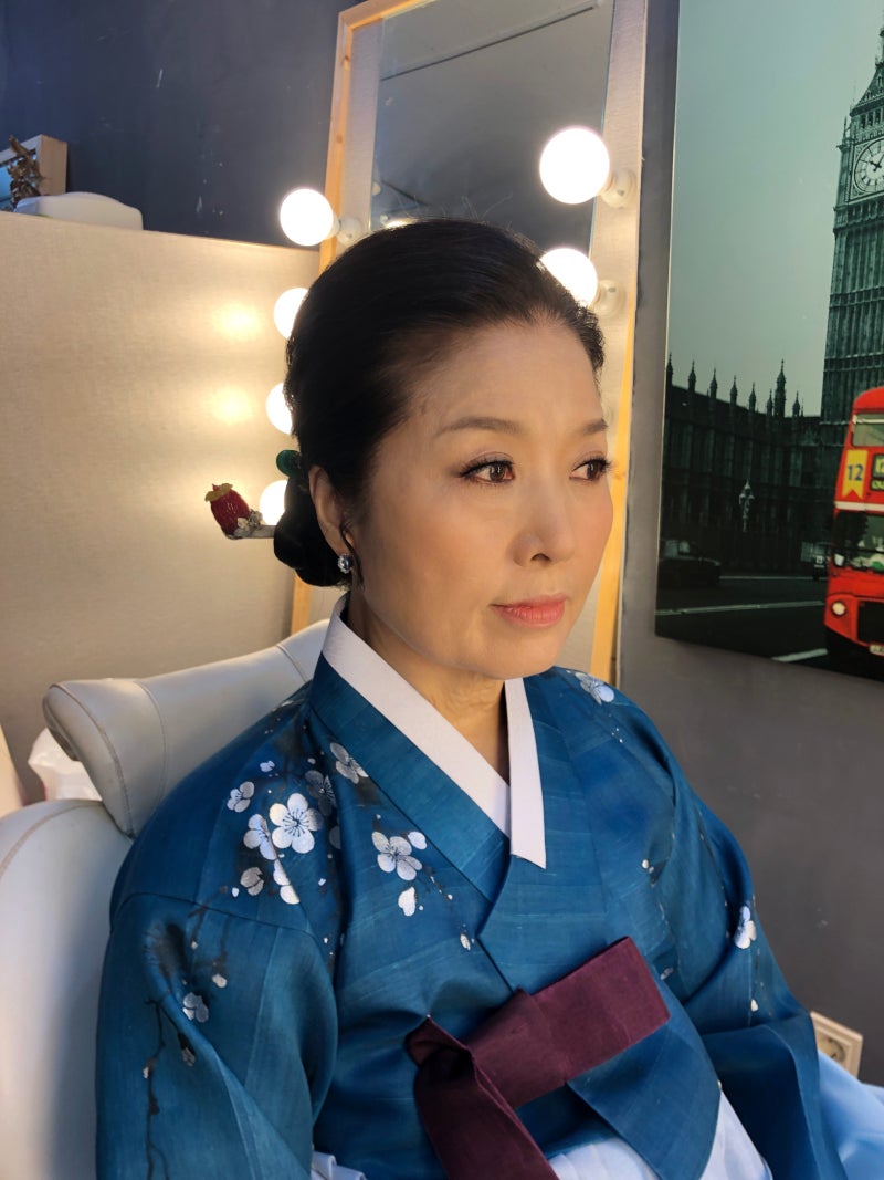 해운대 스몰웨딩 메이크업 베이직한 헤어스타일 6