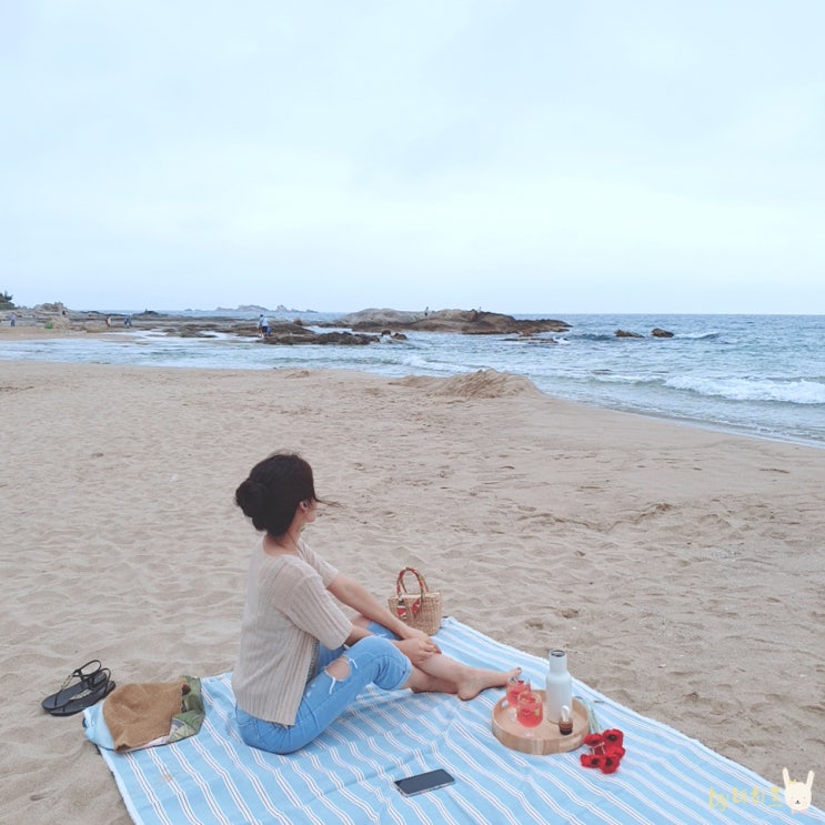고성 아야진해수욕장 흐린날의 피크닉 고성 아야진해수욕장 흐린날의 피크닉