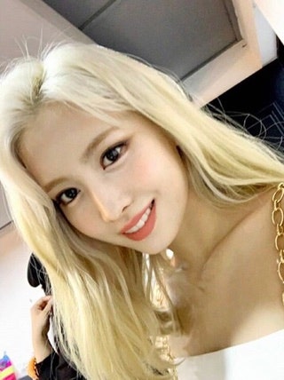 TWICE Momo Instagram Photos for Phone Wallpaper