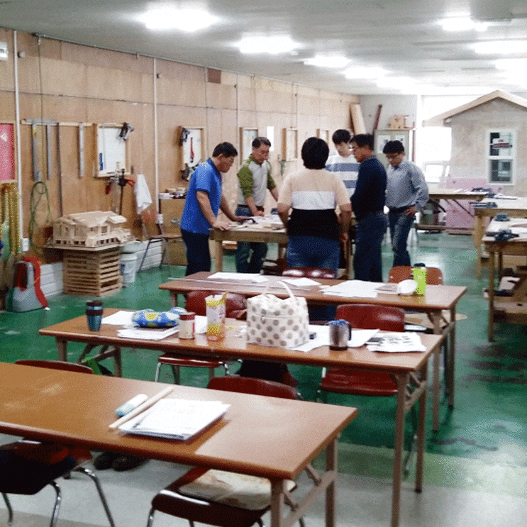  군산국비무료지원교육학원 전기, 건축, 타일, 도배 배울 수 있어요.