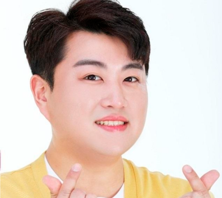  김호중 불화설 매니저 조폭 군대  파바로티 사진과 해명