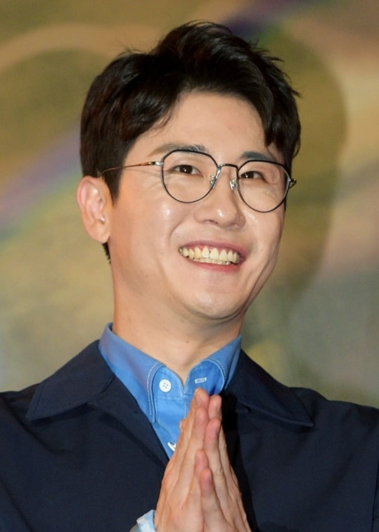  영탁 갤러리 팬카페 엄마 무당 사주 풀이