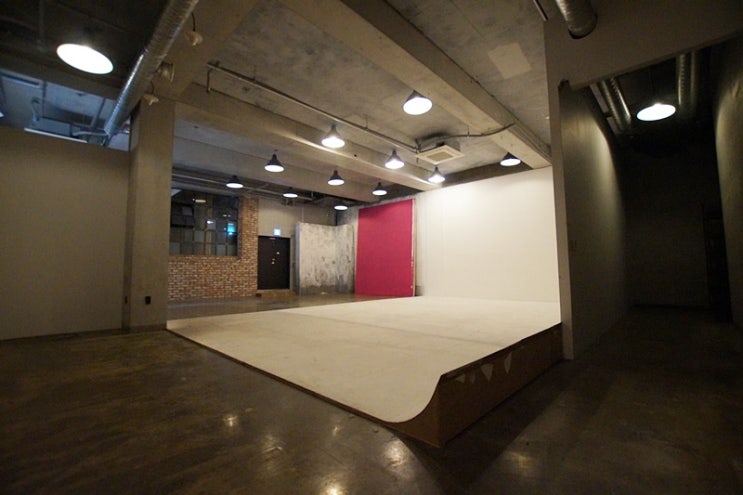 강남 논현동 스튜디오 임대 슬라브 층고 4.4미터
