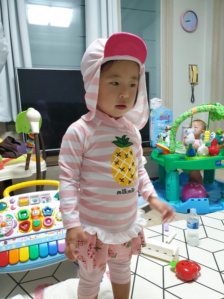  유아레쉬가드 밀크마일 마린프릴래쉬가드수영복