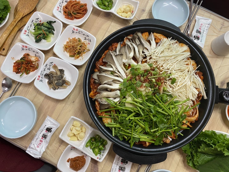  기억에 남는 금산사맛집 - 닭지붕