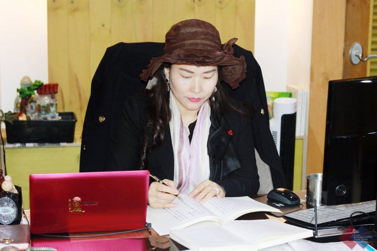  수원에 위치한 작명소 지윤철학작명원 이지윤 원장, 개명과 사주풀이를 통해 행복한 삶의 방향 제시