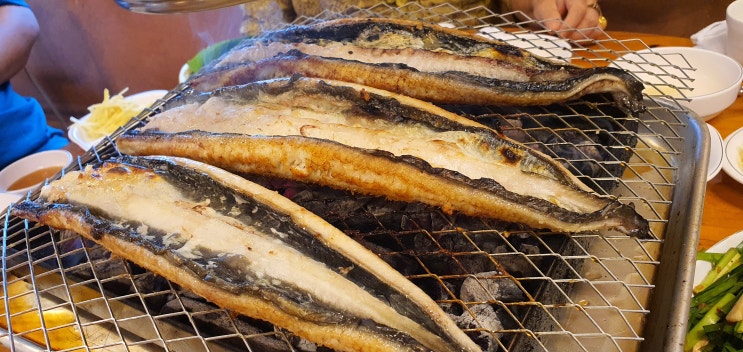  오로지 장어로 승부하는 숲속 장어촌