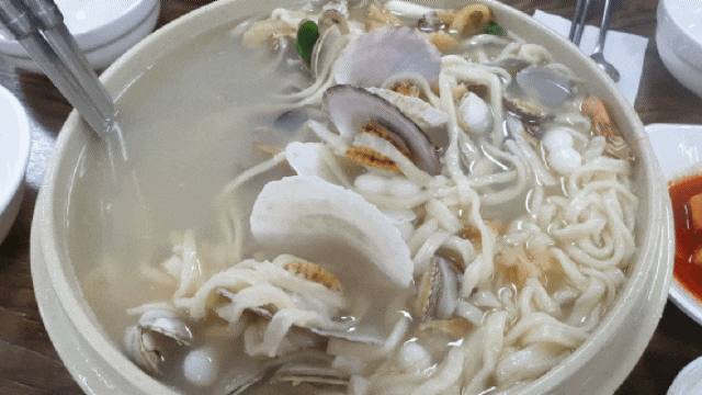  당일치기 여행 인천 용유역 맛집(황해해물칼국수, 마시안제빵소, 마시랑카페) 가는법
