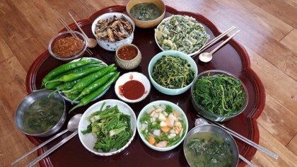  한국식 비건밥상 한국식 채식 고기는 없지만 코끼리 되겠네