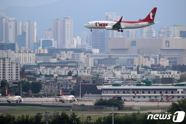 4년 공들인 대구경북통합신공항 무산 위기…"단독·공동 모두 부적합" 4년 공들인 대구경북통합신공항 무산 위기…"단독·공동 모두 부적합"