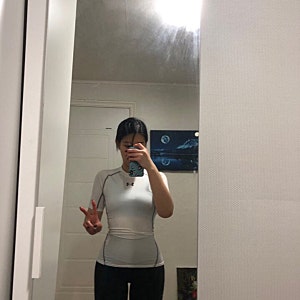 내돈내산 - 언더아머 하트기어 기능성 반팔/긴팔 S사이즈 (운동영상 /착용샷/장단점/영상/타....
