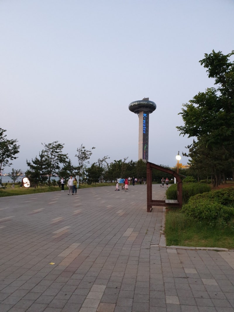 대부도에서 나오며 들른 시화나래휴게소 / 시화방조제 달 전망대 코로나 수도권 갈말한 곳
